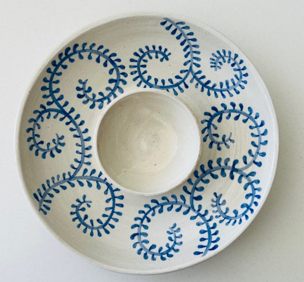 Small Blue Vines Chip and Dip Bowl (1)